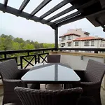 Апартаменты Oasis Club