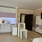 Daire Oasis Club Lozenets